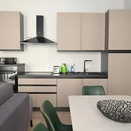 Apartment Umbrella Street Center Luxury 2 Bedroom