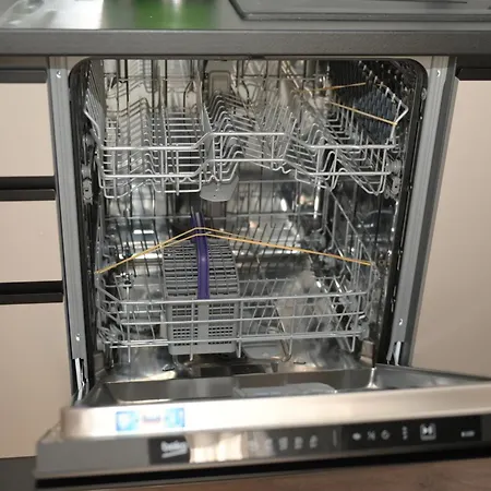 Umbrella Street Center Luxury 2 Bedroom Apartment Bucharest