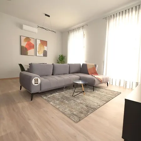 Umbrella Street Center Luxury 2 Bedroom Apartmán