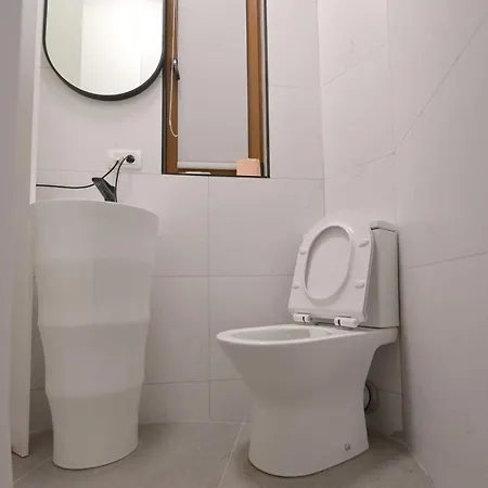 Umbrella Street Center Luxury 2 Bedroom * Bukarest