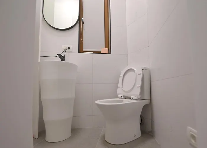 Umbrella Street Center Luxury 2 Bedroom * Bukurešť
